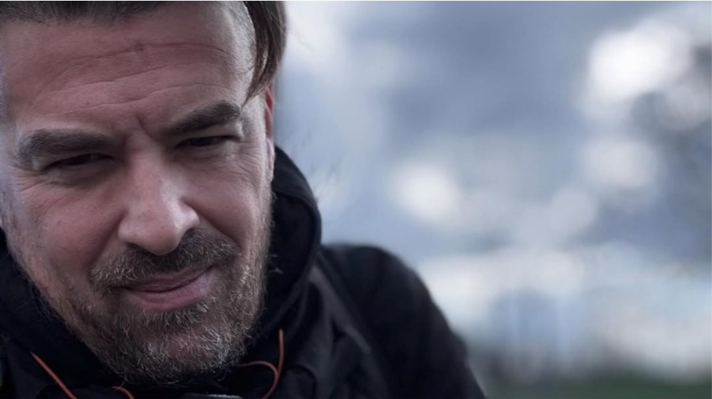 Γιάννης Αϊβάζης: Η αναφορά στην προσωπική του ζωή - «Ο έρωτας είναι κεραυνοβόλος...» [βίντεο]